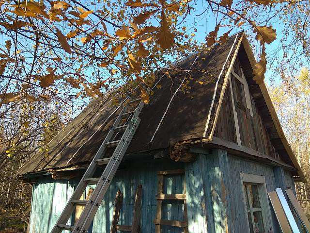 Замена кровельного покрытия дачного дома в деревне Гремячево